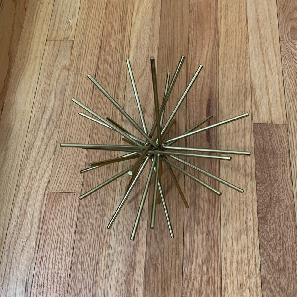 Starburst metal decoration